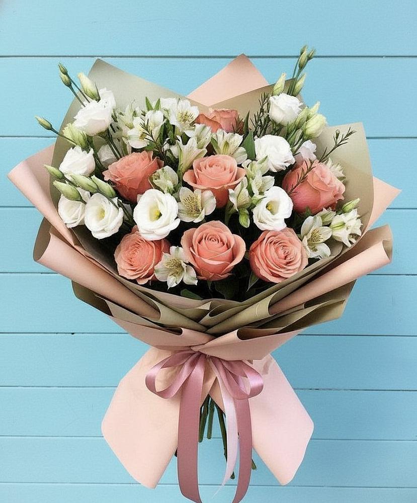 Букет цветов из: Розы, Альстромерии и Лизиантусы в Алтухово