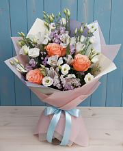 Букет цветов из:  Лизиантусы, Розы, Альстромерии и Гипсофила в Алтухово