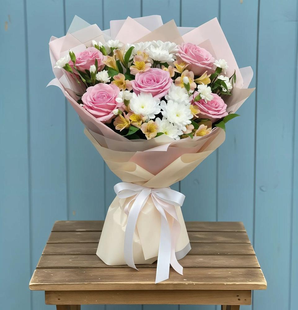 Букет цветов из: Гвоздики, Орхидеи и Розы в Алтухово